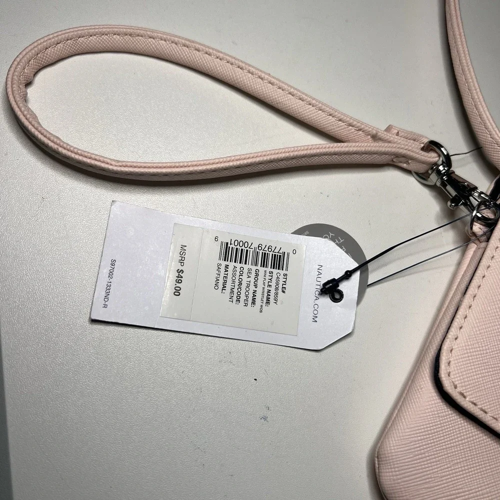 Light Pink‎ Nautica Women's Clutch Wallet saffiano leather saffiano leather